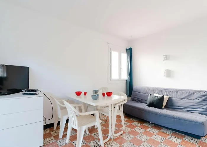 Apartman T2 En Rdc, 6 Pers, Narbonne-plage, 100m De La Mer, Animaux Ok, Cuisine Equipee, Wifi - Fr-1-409-149 Narbonne