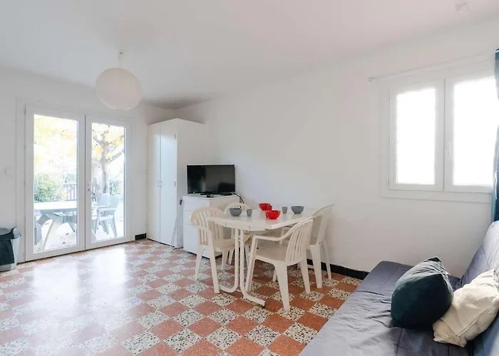 T2 En Rdc, 6 Pers, Narbonne-plage, 100m De La Mer, Animaux Ok, Cuisine Equipee, Wifi - Fr-1-409-149 Apartman