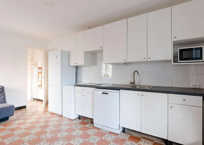 T2 En Rdc, 6 Pers, Narbonne-plage, 100m De La Mer, Animaux Ok, Cuisine Equipee, Wifi - Fr-1-409-149